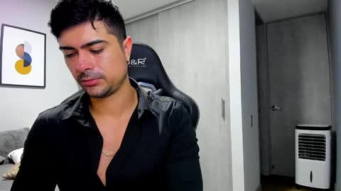 Snapshot of adam_clarke chatting on January 2025 10:30:01 AM adam clarke online show from January 2025 10:30:01 AM