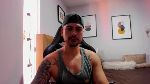 Snapshot of adam_clarke chatting on January 2025 01:56:02 PM adam clarke online show from January 2025 01:56:02 PM