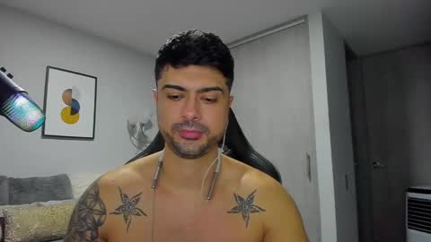 Snapshot of adam_clarke chatting on February 2025 02:36:02 AM adam clarke online show from February 2025 02:36:02 AM