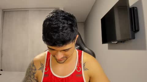 Snapshot of adam_clarke chatting on February 2025 02:30:01 AM adam clarke online show from February 2025 02:30:01 AM