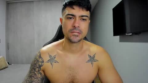 Snapshot of adam_clarke chatting on February 2025 02:41:01 PM adam clarke online show from February 2025 02:41:01 PM