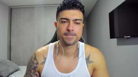 Snapshot of adam_clarke chatting on March 2025 07:49:02 PM adam clarke online show from March 2025 07:49:02 PM