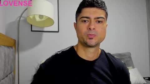 Snapshot of adam_clarke chatting on October 2025 09:54:01 AM adam clarke online show from October 2025 09:54:01 AM