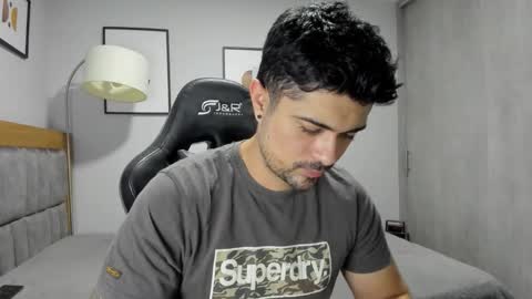 Snapshot of adam_clarke chatting on October 2025 12:35:01 AM adam clarke online show from October 2025 12:35:01 AM