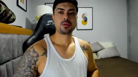 Snapshot of adam_clarke chatting on December 2025 02:39:01 AM adam clarke online show from December 2025 02:39:01 AM