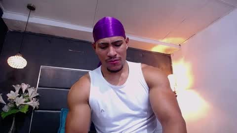 adam_fit19cm online show from November 2025 01:43:01 PM