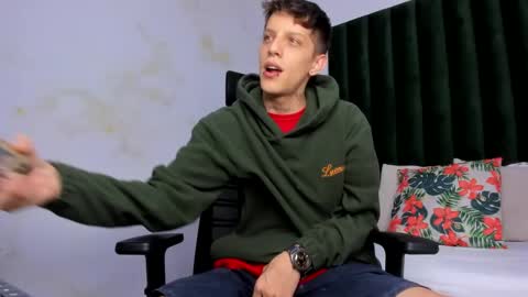 Snapshot of adam_hard_ chatting on March 2025 09:15:01 PM Adam online show from March 2025 09:15:01 PM