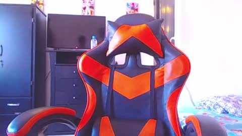 adam hot11 online show from April 2026 09:45:01 PM