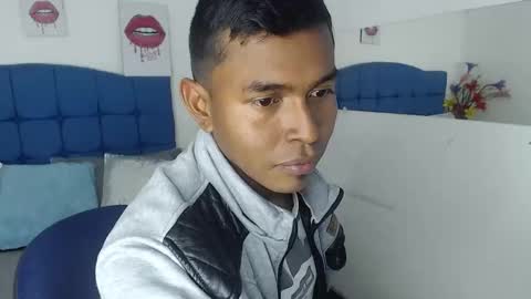 adam_morgan2 online show from November 2025 02:22:01 AM