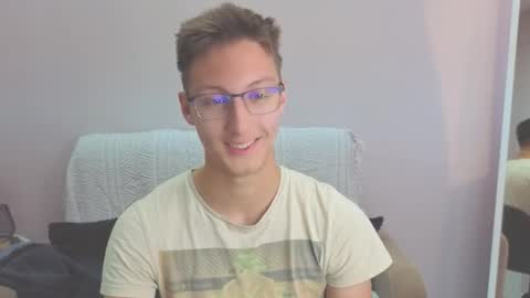 Adam online show from September 2025 04:24:02 AM