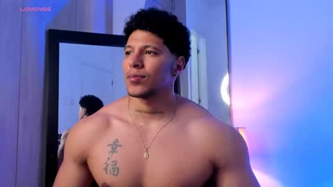 adambrocs1 online show from March 2026 09:55:01 PM