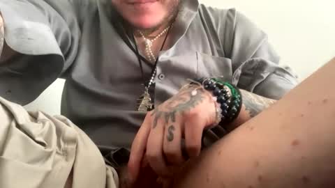 Snapshot of adamgelz chatting on November 2025 04:42:01 PM adamgelz online show from November 2025 04:42:01 PM