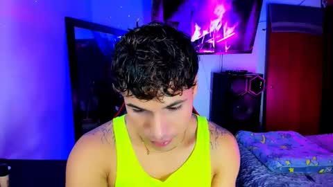 Adams online show from October 2025 09:33:01 PM