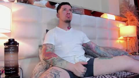 Adam online show from November 2025 02:10:02 AM