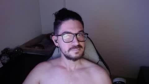 Adam online show from November 2025 01:44:02 PM