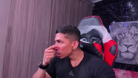 Adan Sin online show from October 2025 04:07:02 PM