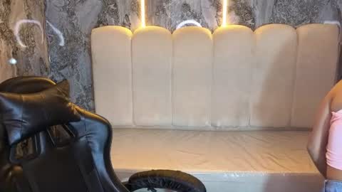 Snapshot of adarasuri_v chatting on June 2026 03:23:02 AM Hi Stream 1000pm to 600am online show from June 2026 03:23:02 AM