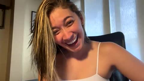 Snapshot of adarussell chatting on February 2026 06:27:01 PM Adda online show from February 2026 06:27:01 PM