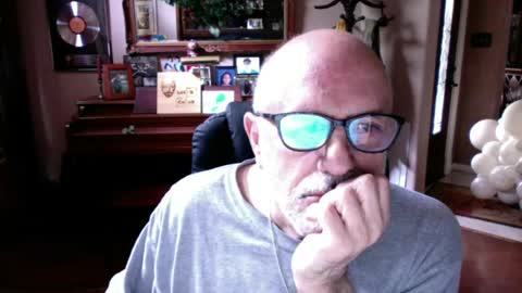 Snapshot of add_me_2 chatting on June 2026 07:01:02 PM add_me_2 online show from June 2026 07:01:02 PM