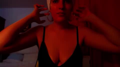 amy        online show from February 2026 11:43:02 PM