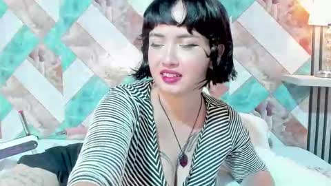 Snapshot of addison_avery chatting on June 2026 09:14:01 AM addison_avery online show from June 2026 09:14:01 AM