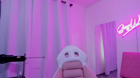 Sofi online show from February 2025 08:42:02 PM