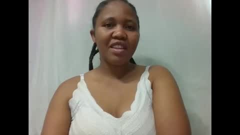 adelealy online show from November 2025 04:15:02 AM