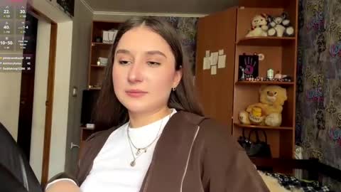 Snapshot of adeleapel chatting on April 2026 11:26:01 AM Poly online show from April 2026 11:26:01 AM