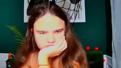 Snapshot of adelecruzz chatting on October 2025 08:26:01 AM adelecruzz online show from October 2025 08:26:01 AM