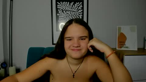 Snapshot of adelecruzz chatting on November 2025 01:09:02 PM adelecruzz online show from November 2025 01:09:02 PM