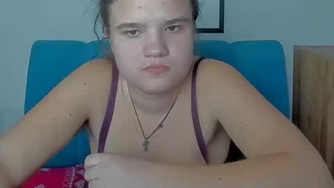 adelecruzz online show from March 2026 01:13:02 PM