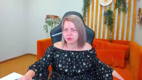 Snapshot of adeleravelle chatting on August 2026 05:12:01 AM AdeleRavelle online show from August 2026 05:12:01 AM