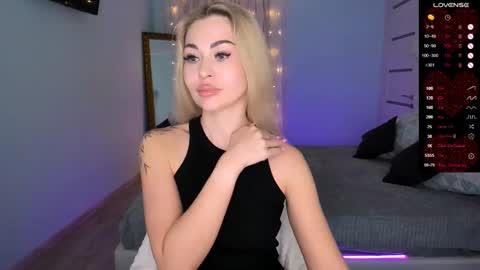 Snapshot of adeleroberts chatting on February 2025 01:28:01 PM Adele online show from February 2025 01:28:01 PM