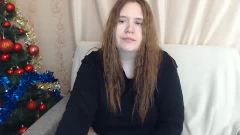 Snapshot of adelinalawson chatting on January 2025 06:43:01 PM adelinalawson online show from January 2025 06:43:01 PM