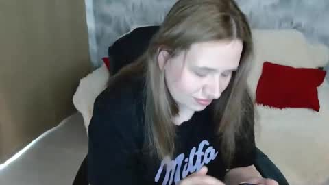 Snapshot of adelinalawson chatting on June 2026 07:28:02 AM adelinalawson online show from June 2026 07:28:02 AM