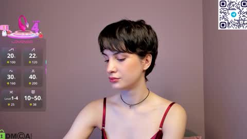 Adeline Perle online show from September 2025 02:00:01 AM