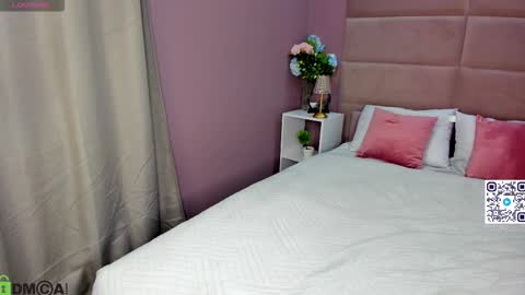 Adeline Perle online show from October 2025 01:15:02 AM