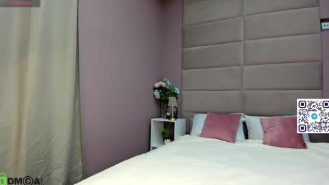 Adeline Perle online show from October 2025 01:03:01 AM