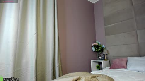 Adeline Perle online show from October 2025 01:06:02 AM