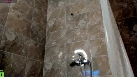 Adeline Perle online show from October 2025 01:16:02 AM