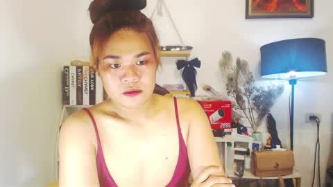 Adellahuge05 online show from December 2025 03:09:02 PM