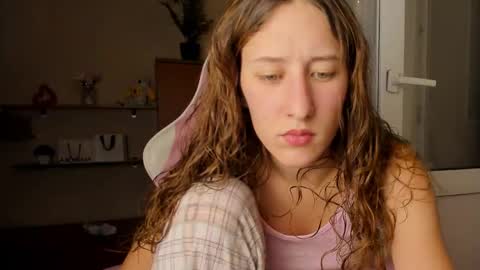 Snapshot of adellqueen chatting on September 2025 09:36:01 PM Adell online show from September 2025 09:36:01 PM