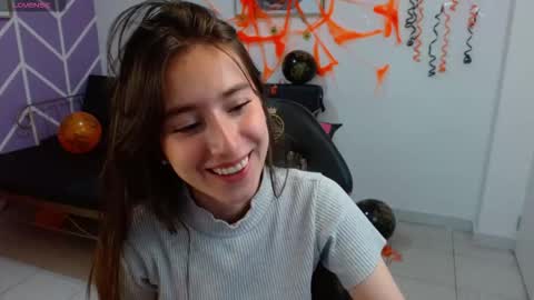 Snapshot of adhara_kitten chatting on October 2025 01:04:02 PM Adhara online show from October 2025 01:04:02 PM