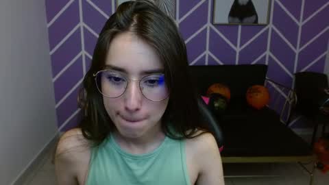 Snapshot of adhara_kitten chatting on November 2025 01:11:01 PM Adhara online show from November 2025 01:11:01 PM