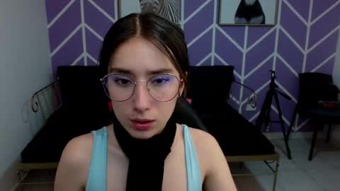 Snapshot of adhara_kitten chatting on November 2025 01:10:02 PM Adhara online show from November 2025 01:10:02 PM