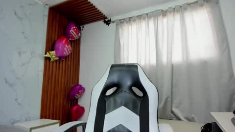 ADHARA  MESSY online show from March 2026 02:02:01 PM