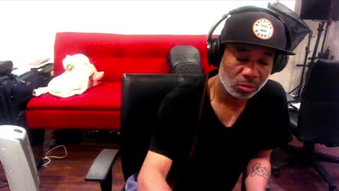 Snapshot of adick_ting chatting on December 2024 02:33:02 AM adick_ting online show from December 2024 02:33:02 AM