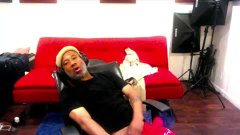 Snapshot of adick_ting chatting on December 2024 11:06:02 PM adick_ting online show from December 2024 11:06:02 PM