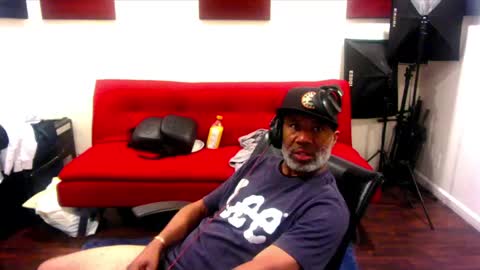 Snapshot of adick_ting chatting on January 2025 08:37:02 PM adick_ting online show from January 2025 08:37:02 PM