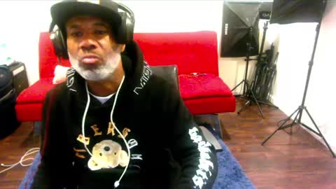 Snapshot of adick_ting chatting on January 2025 09:08:02 AM adick_ting online show from January 2025 09:08:02 AM